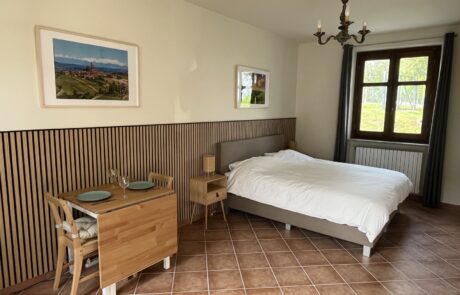 Belvedere – chambre à coucher n° 2 avec lit double Lit double dans la chambre n° 2 du Belvedere